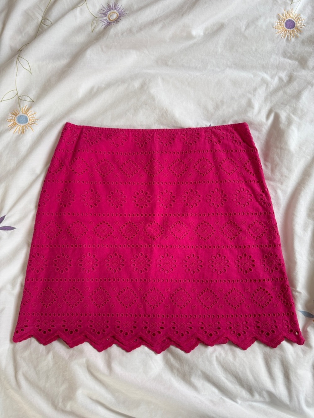 Vineyard Vines Hot Pink Eyelet Scalloped Mini Skirt